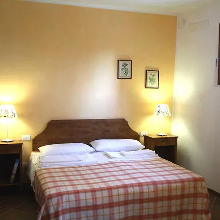 Апартаменти La Torretta - 4rooms With Pool *